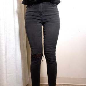 American Eagle Black Ripped Knee Skinny Jeans